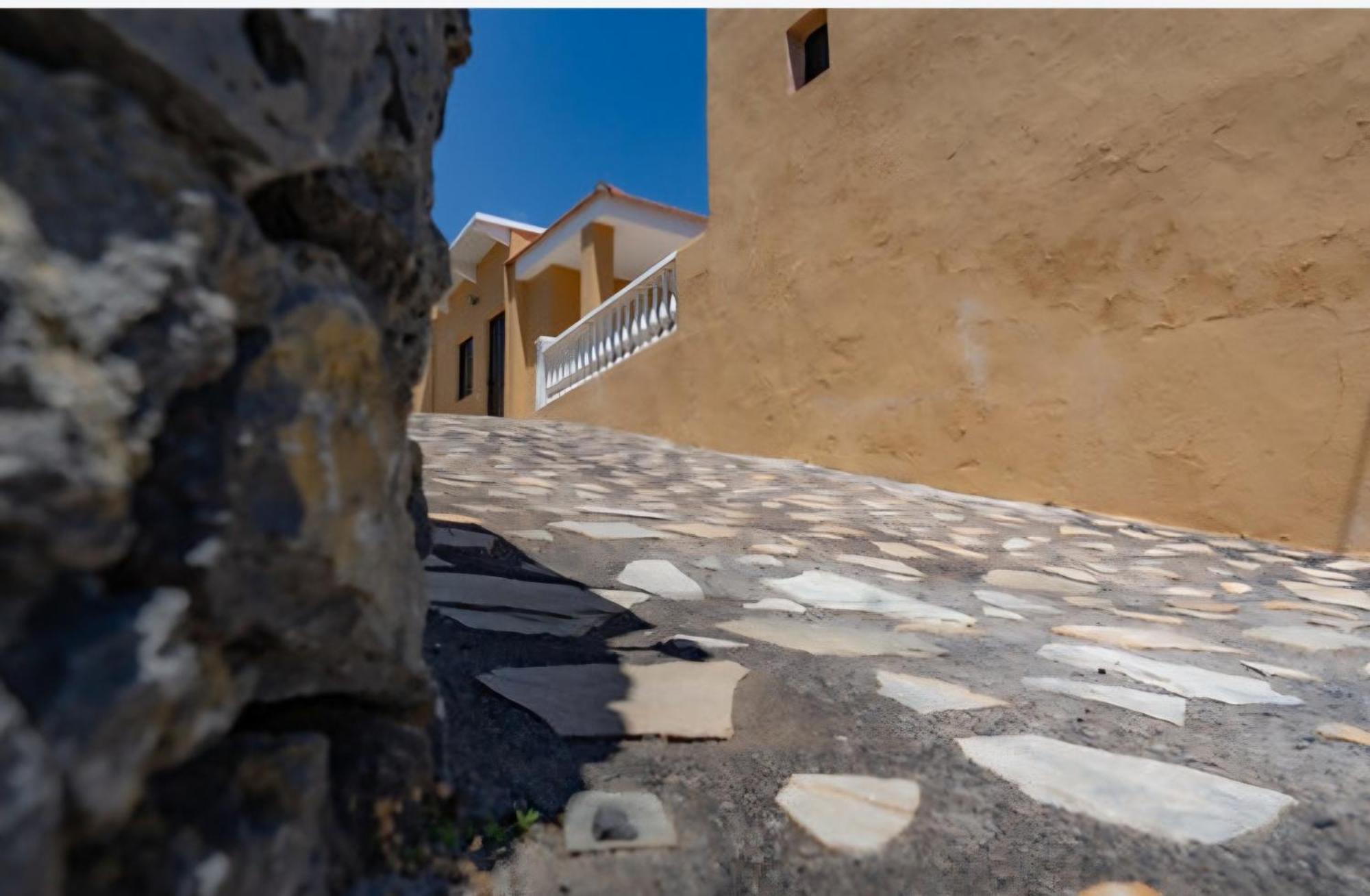 Casa Esteban Y Facunda